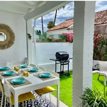 Σπίτι διακοπών Luxury Golden Mile Townhouse Saltwater Pools, Walk To The