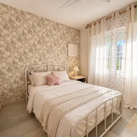 Luxury Golden Mile Townhouse Saltwater Pools, Walk To The Μαρμπέλλα