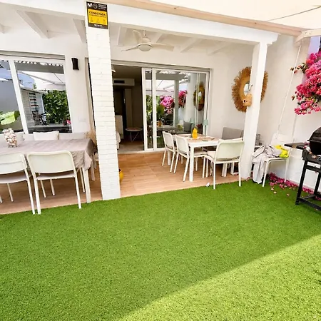 Σπίτι διακοπών Luxury Golden Mile Townhouse Saltwater Pools, Walk To The *
