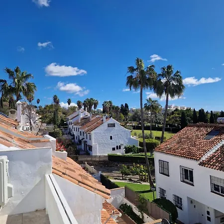 Σπίτι διακοπών Luxury Golden Mile Townhouse Saltwater Pools, Walk To The Μαρμπέλλα